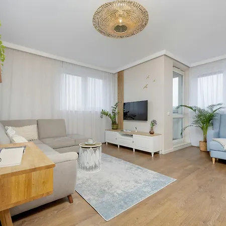 Blue Slowackiego With Balcony And Parking In By Renters * Gdansk