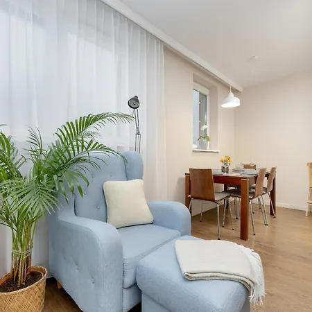 Blue Slowackiego With Balcony And Parking In By Renters