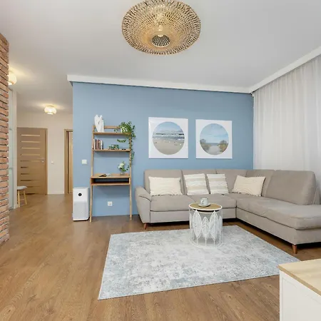 Blue Slowackiego With Balcony And Parking In By Renters Gdansk